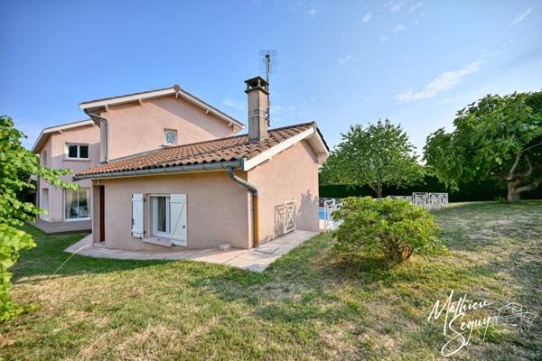 THURINS - Agréable maison sur parcelle de 936 m²