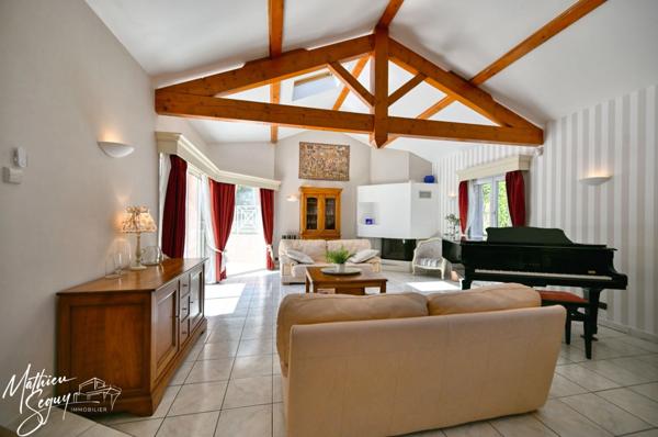 THURINS - Agréable maison sur parcelle de 936 m²