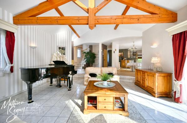 THURINS - Agréable maison sur parcelle de 936 m²