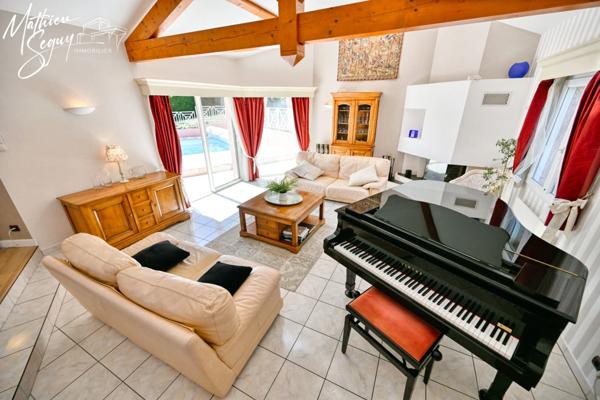 THURINS - Agréable maison sur parcelle de 936 m²