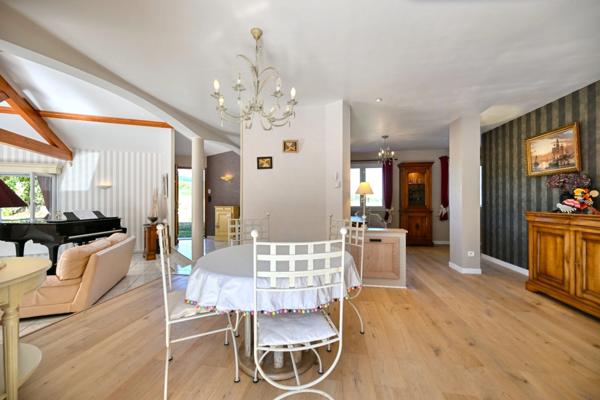 THURINS - Agréable maison sur parcelle de 936 m²