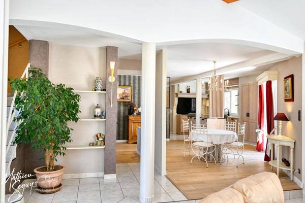 THURINS - Agréable maison sur parcelle de 936 m²
