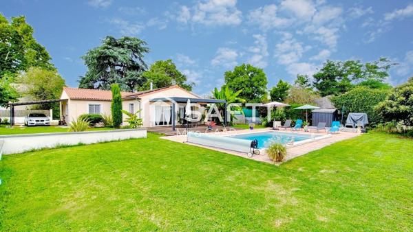 Deux maisons T4 +  T2 avec piscine et 1500m2 terrain