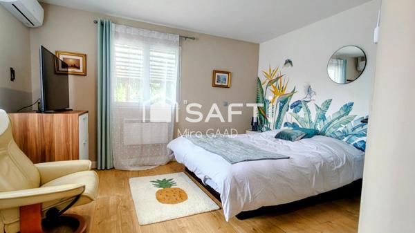 Deux maisons T4 +  T2 avec piscine et 1500m2 terrain