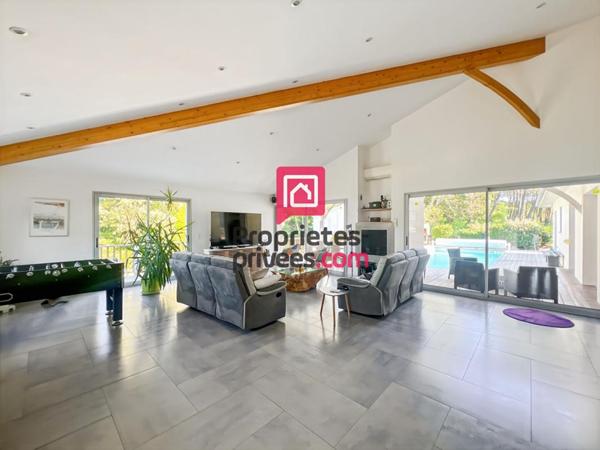 Maison de 200m² avec 4 chambres et piscine