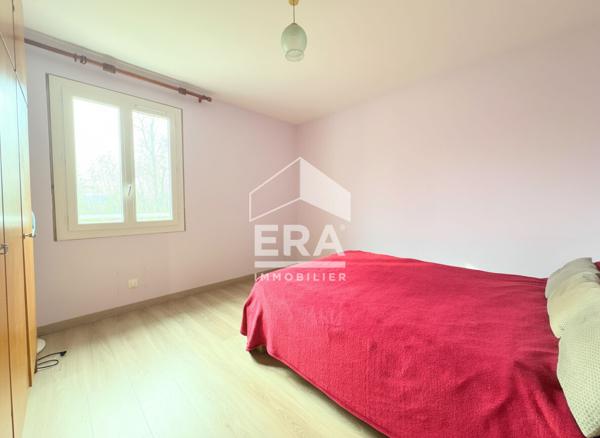 A VENDRE 84120 PERTUIS MAISON TYPE 4 PIECES D'ENVIRON 90 M² AVEC JARDIN ET GARAGE.