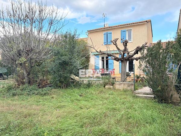 A VENDRE 84120 PERTUIS MAISON TYPE 4 PIECES D'ENVIRON 90 M² AVEC JARDIN ET GARAGE.