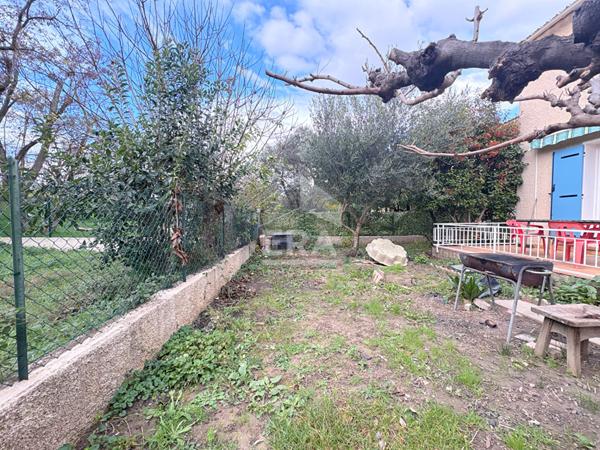 A VENDRE 84120 PERTUIS MAISON TYPE 4 PIECES D'ENVIRON 90 M² AVEC JARDIN ET GARAGE.