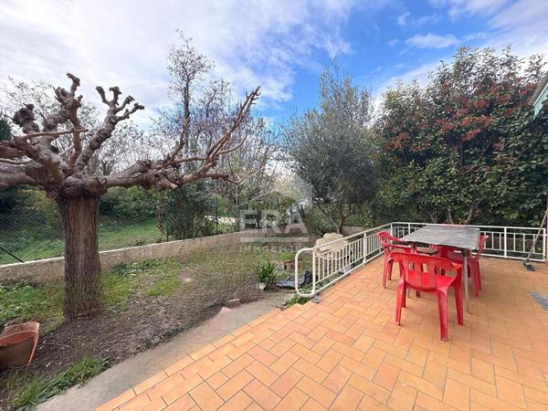 A VENDRE 84120 PERTUIS MAISON TYPE 4 PIECES D'ENVIRON 90 M² AVEC JARDIN ET GARAGE.