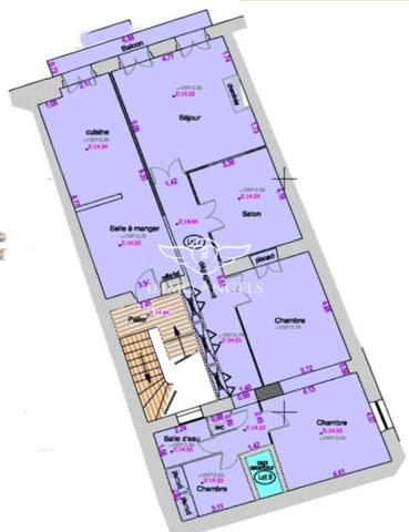 Immeuble bourgeois avec ascenseur – 400 m² exploitables – plein centre de Saint-Ambroix