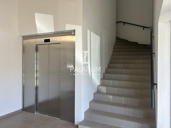 Locaux neufs à Vendre