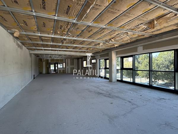 Locaux neufs à Vendre