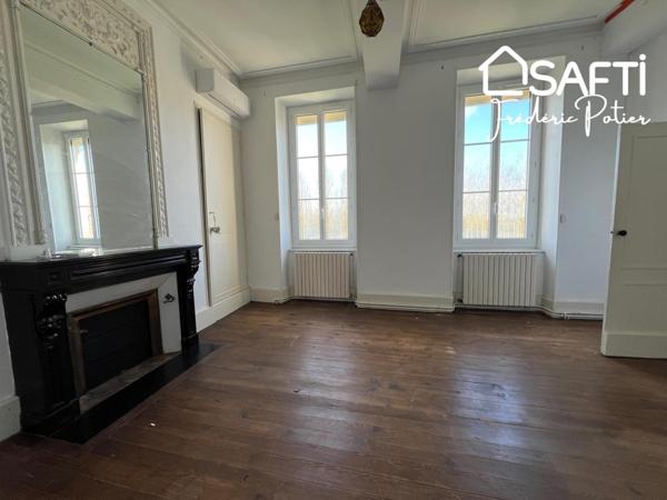 Belle maison bourgeoise comportant 5 niveaux