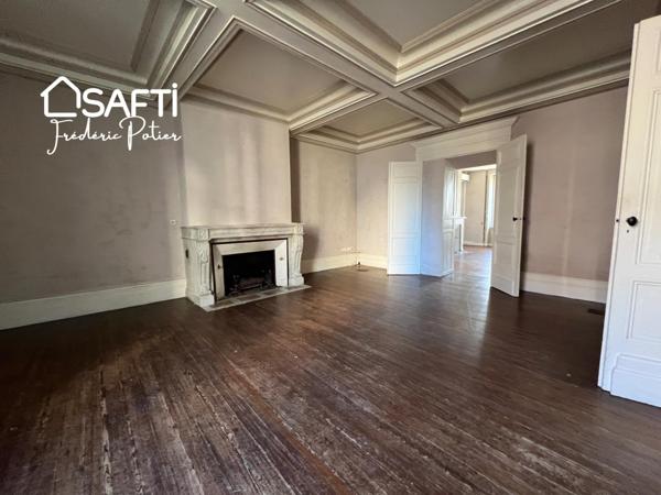 Belle maison bourgeoise comportant 5 niveaux