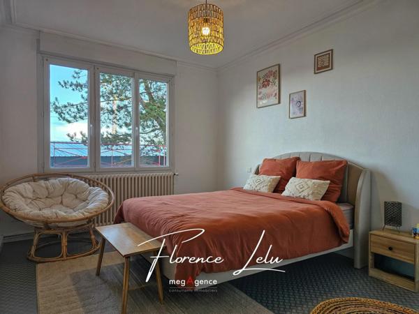 Maison à GUINGAMP, 22200 - 9 pièces 196m²