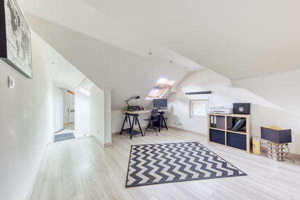Maison Vaires Sur Marne 6 pièce(s) 164 m2