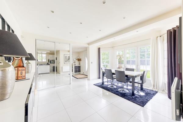 Maison Vaires Sur Marne 6 pièce(s) 164 m2