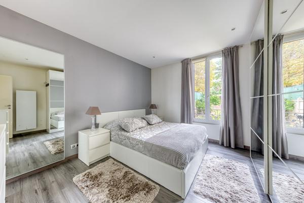 Maison Vaires Sur Marne 6 pièce(s) 164 m2