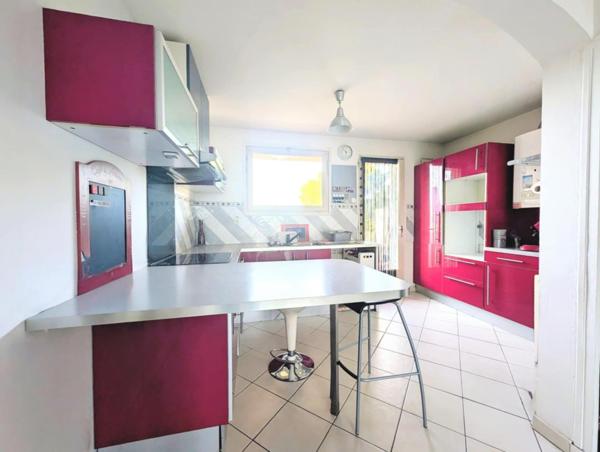 APPARTEMENT 81 M², 3 CHAMBRES, CAVE ET GARAGE