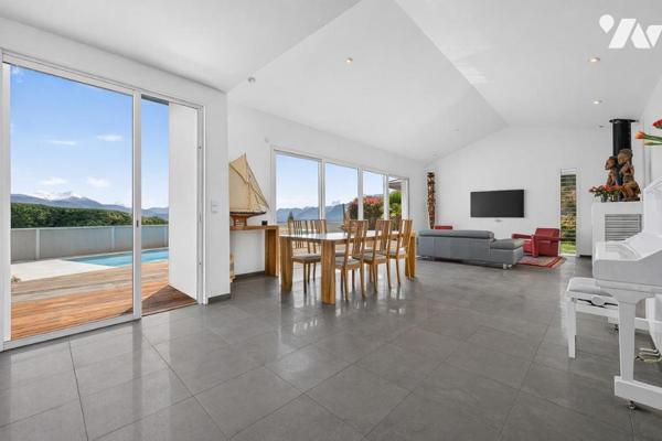 Magnifique VILLA CONTEMPORAINE vue panoramique