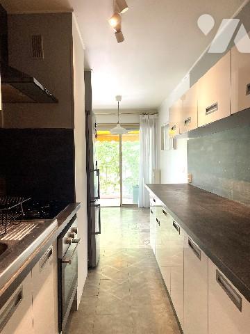 Dans un quartier prisé d’Antibes, idéalement situé sur le boulevard Albert 1er