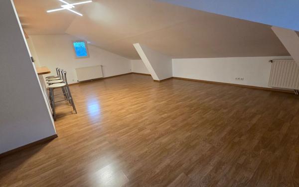 Appartement à vendre    3 pièces • 100 m2 Vaujours