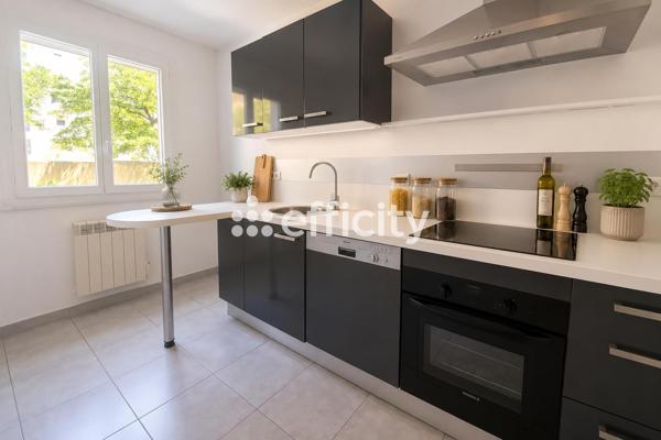 Appartement
         3 pièces
        - 67 m² Exclusivité 215 000 € *