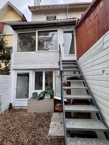 Maison de ville avec jardin, garage et beaux volumes, au calme dans un quartier recherché du Perreux-sur-Marne
