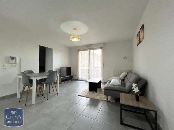 Appartement à louer 2 pièces 41.35m² Pau (64000)