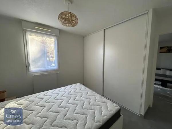 Appartement à louer 2 pièces 41.35m² Pau (64000)