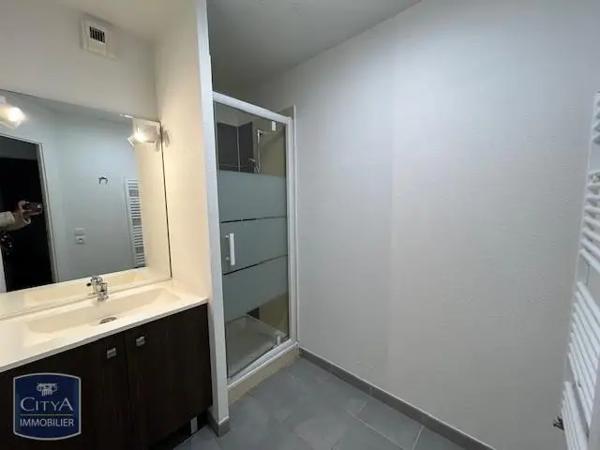 Appartement à louer 2 pièces 41.35m² Pau (64000)