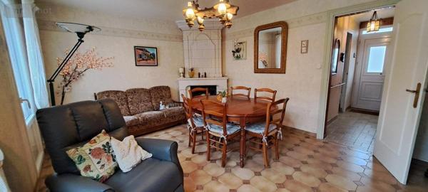 Maison à vendre à Angers dans le Maine-et-Loire (49100), ref : 49004-1688   
Belle Beille