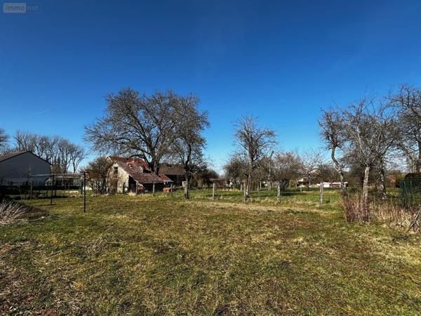 Maison rurale à vendre à Saints-Geosmes en Haute-Marne (52200), ref : SGML113491