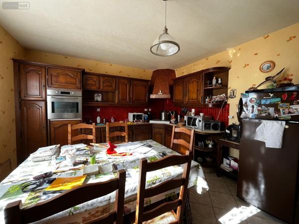 Maison rurale à vendre à Saints-Geosmes en Haute-Marne (52200), ref : SGML113491