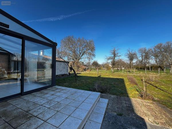 Maison rurale à vendre à Saints-Geosmes en Haute-Marne (52200), ref : SGML113491