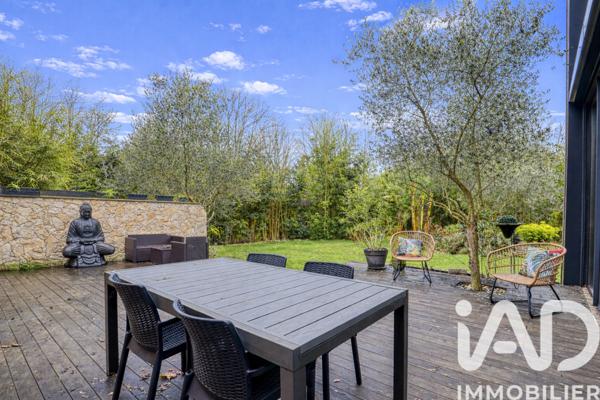 Maison à vendre 7 pièces 242 m² Groslay