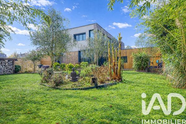 Maison à vendre 7 pièces 242 m² Groslay