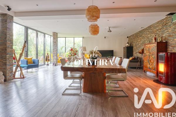 Maison à vendre 7 pièces 242 m² Groslay