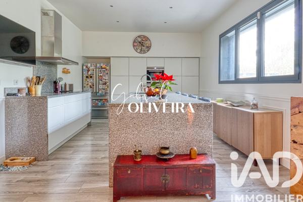 Maison à vendre 7 pièces 242 m² Groslay