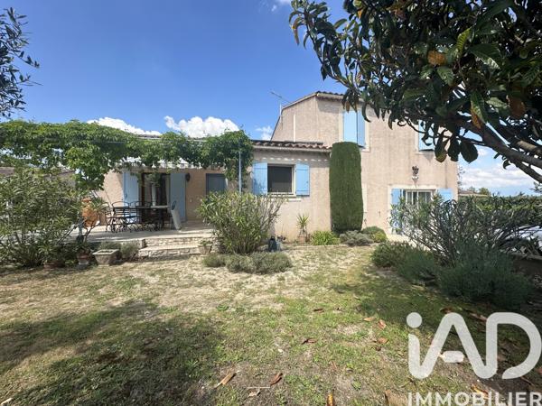 Maison à vendre 5 pièces 183 m² Châteauneuf-de-Gadagne