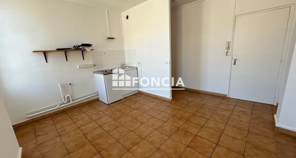 Location Studio 20.95 m² - Bagnols-sur-cèze 30200