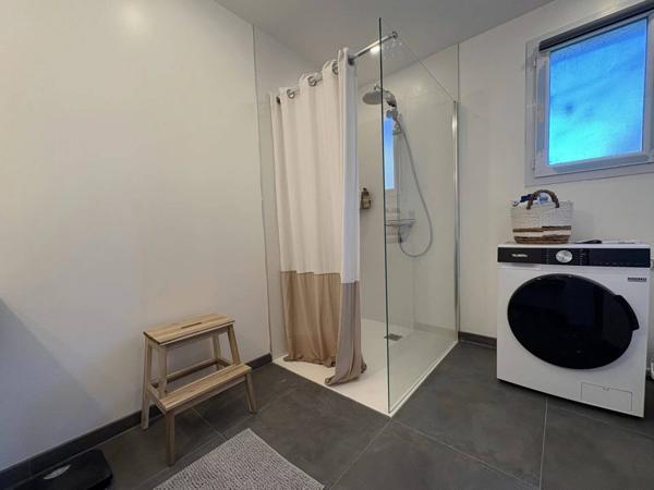 Maison mitoyenne avec atelier