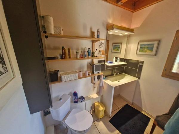 Maison mitoyenne avec atelier