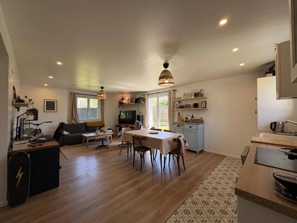 Maison mitoyenne avec atelier