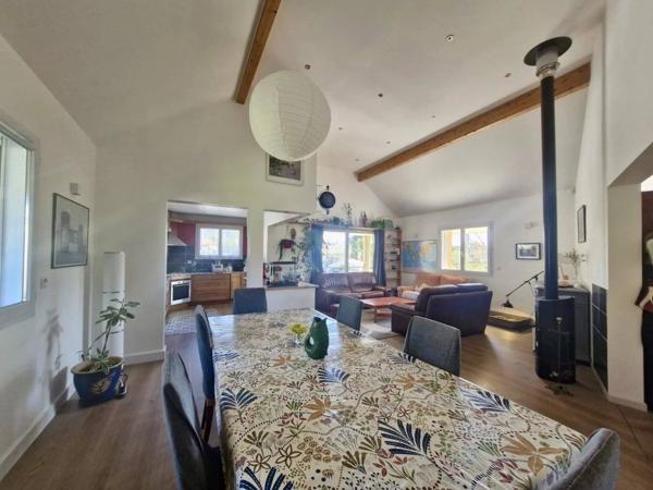 Maison mitoyenne avec atelier