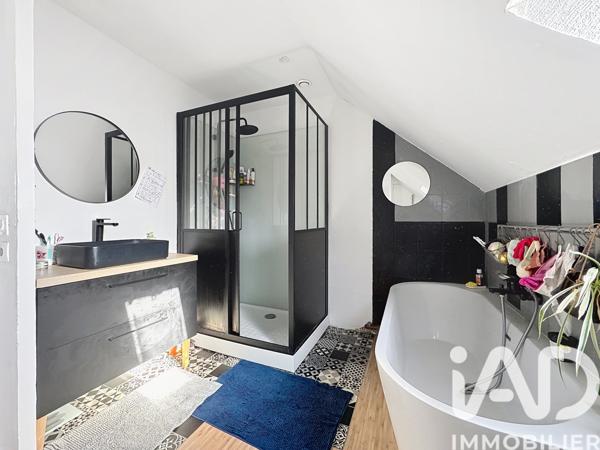 Maison à vendre 5 pièces 105 m² Bernières-sur-Mer