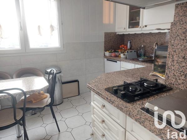Appartement 4 pièces de 76 m² à Saint-Gratien (95210)