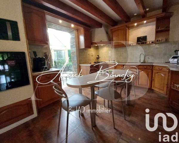 Maison traditionnelle 7 pièces de 156 m² à Valence (26000)