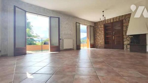 MAISON AU CALME AVEC VUE