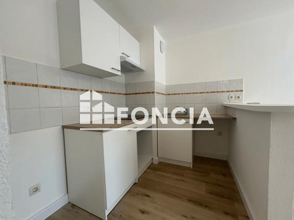 Location Appartement 3 pièces 59.55 m² - 49 RUE GERRY ROUFS Beziers 34500